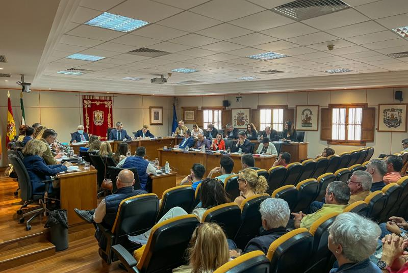 BENALMÁDENA INCORPORA SIETE NUEVAS LICENCIAS A SU SERVICIO DE TAXI