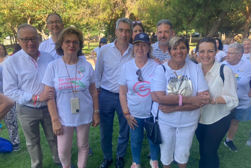 EL ALCALDE VÍCTOR NAVAS PARTICIPA EN LA CAMINATA CON MOTIVO DEL DÍA MUNDIAL SIN HUMO