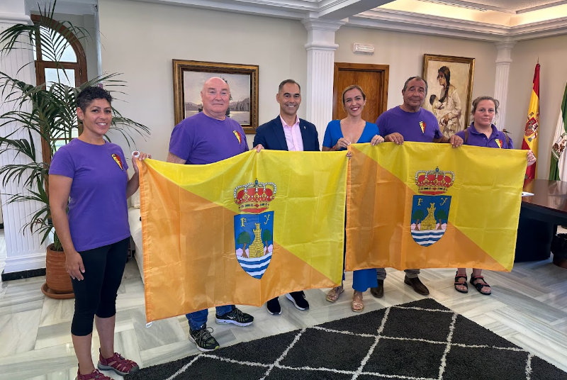 EL ALCALDE RECIBE A MIEMBROS DEL CLUB DEPORTIVO ARQUEROS DE BENALMÁDENA, QUIENES PONEN SOBRE LA MESA LA NECESIDAD DE HOMOLOGAR EL ESPACIO QUE UTILIZAN PARA LA PRÁCTICA DEL DEPORTE