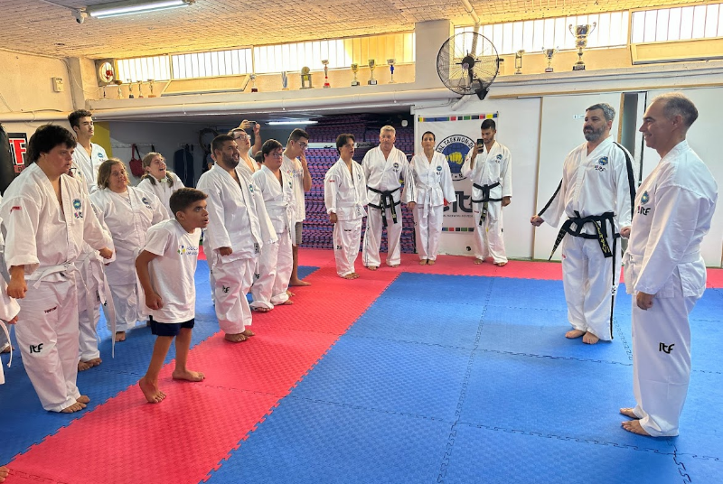 BENALMADENA, PIONERA EN LA EXISTENCIA DE UNA CLASE DEDICADA A LA PRACTICA DE TAEKWON-DO ADAPTADO EN EL CLUB DOYANG