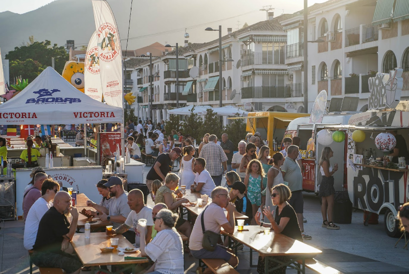 MAS DE 5000 PERSONAS DISFRUTAN DE 'SABORES DEL MUNDO SOBRE RUEDAS' EN UN FIN DE SEMANA GASTRONOMICO DE PRIMERA EN BENALMADENA