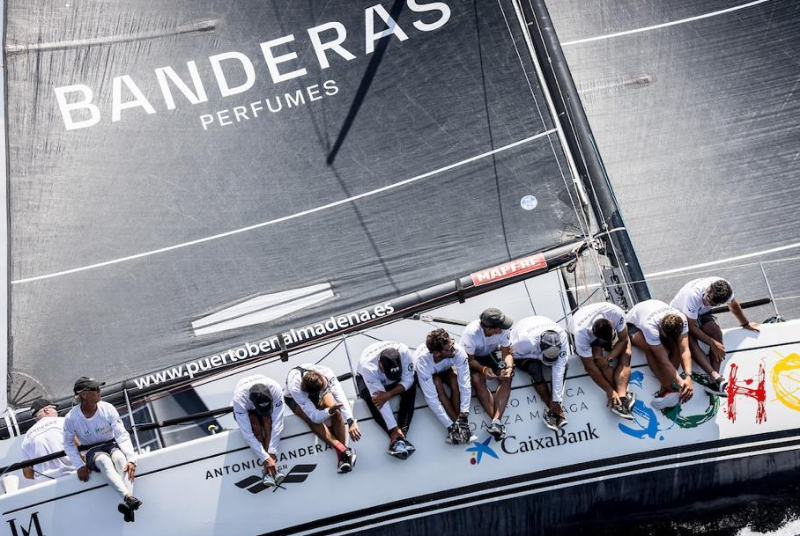 EL ALCALDE DE BENALMADENA FELICITA A LA EMBARCACION DE VELA DE JAVIER BANDERAS Y A SU TRIPULACION POR REVALIDAR EL TITULO DE LA COPA DEL REY