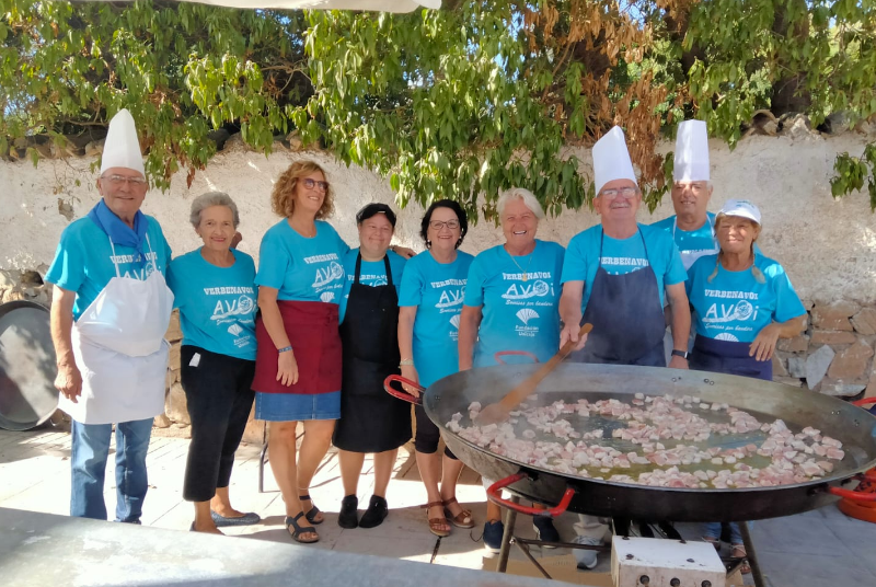 Gran participación en la verbena solidaria a beneficio de Avoi en el Recinto Ferial Los Nadales