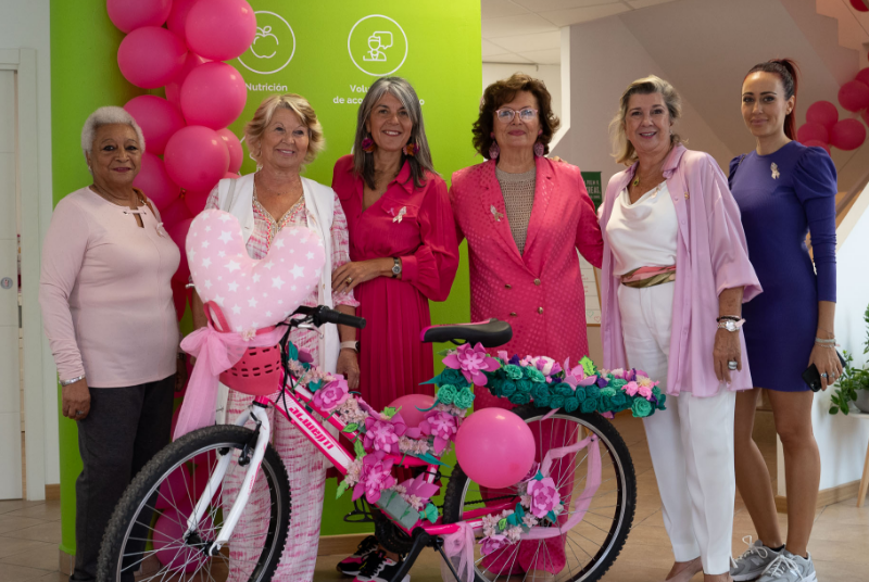 La AECC de Benalmádena celebra una jornada de puertas abiertas por el Día Mundial contra el cáncer de mama