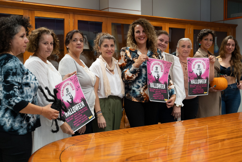 Benalmádena Pueblo se prepara para vivir un Halloween de terror con La Familia Páez y Lo que Lope Toque