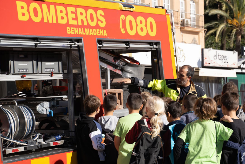 Benalmádena celebra la Semana de la Prevención de Incendios con actividades en centros escolares, talleres para mayores y el Parque de la Prevención como eje principal 