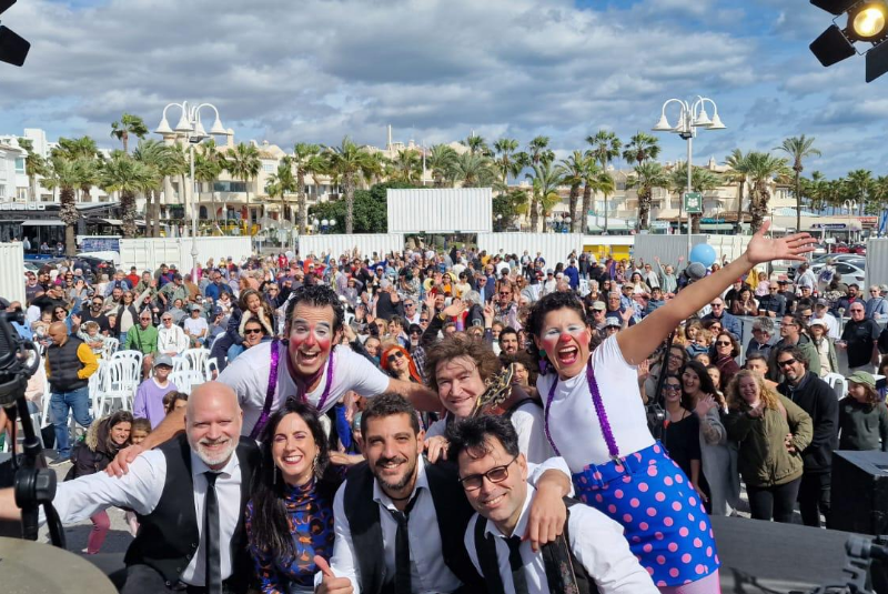 Más de 3.000 personas disfrutan durante el fin de semana de la ‘Beatlemanía’ en el Puerto Deportivo de Benalmádena