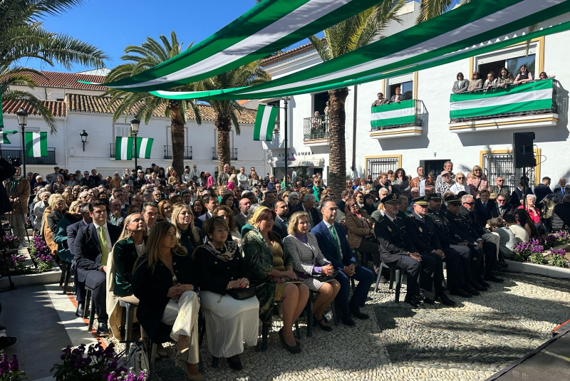 Juan Antonio Lara: “El Día de Andalucía es un homenaje a nuestra bandera, a nuestro pueblo y a nuestra gente, un tributo a todos aquellos que defendieron y arroparon el nacimiento de un proyecto común”