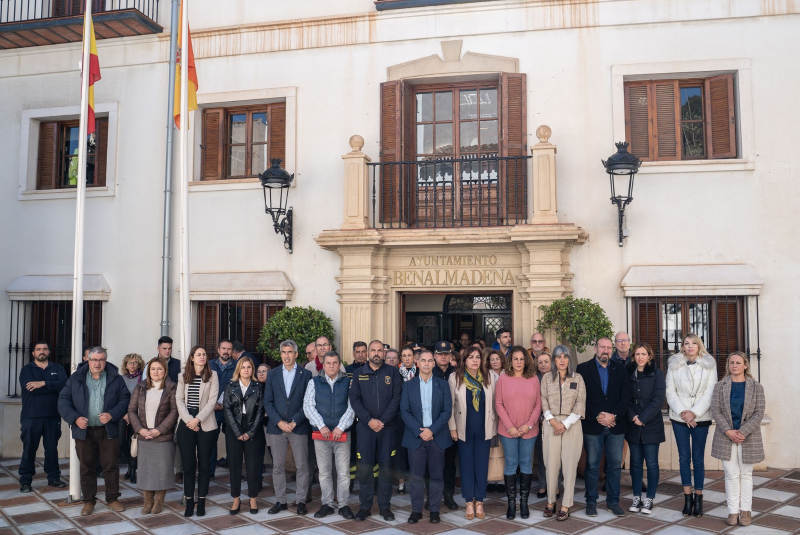 El Ayuntamiento de Benalmádena se suma al minuto de silencio en memoria de las víctimas del 11M