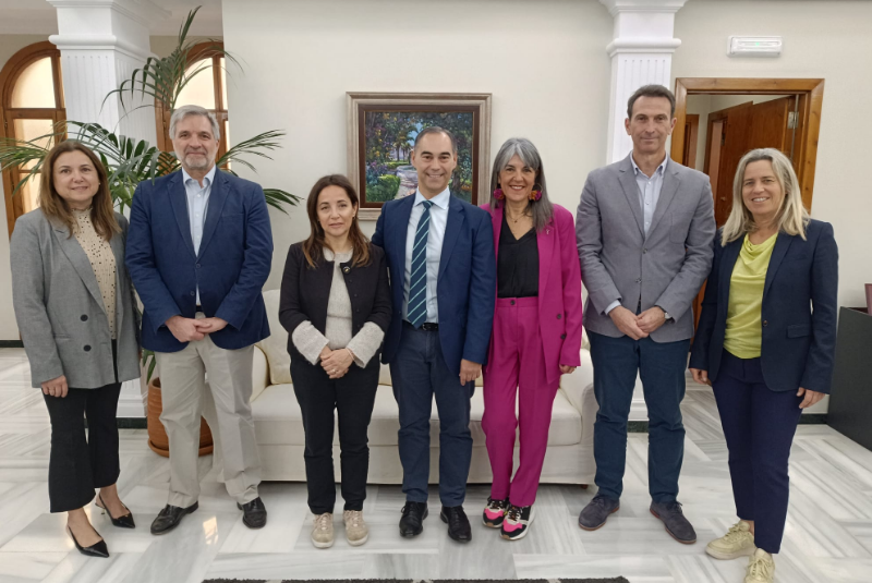 El alcalde explica el resultado de los últimos proyectos de las EDUSI a miembros y expertos de la Comisión Europea 