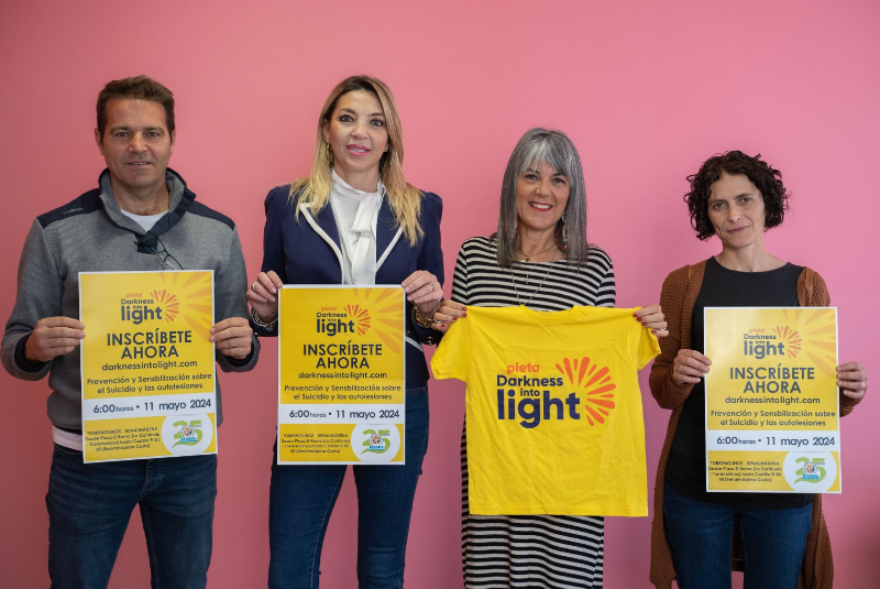 Abierta la inscripción para la ‘Caminata Darkness into Light’ que saldrá de la oscuridad en La Carihuela para ver el amanecer en El Bil Bil 