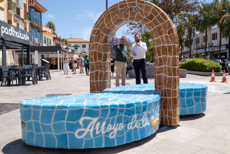 El Ayuntamiento instala tres puntos selfi en enclaves emblemáticos del Pueblo, Arroyo de la Miel y la Costa