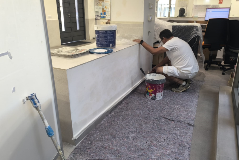 El Ayuntamiento de Benalmádena acomete mejoras en todos los centros de mayores del municipio para garantizar el mejor servicio a sus cerca de 9.000 usuarios