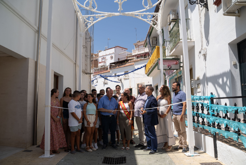 La Virgen de la Cruz estrenará una nueva cúpula decorativa en su recorrido procesional gracias a la iniciativa de los jóvenes de la Hermandad del Nazareno y la colaboración del Ayuntamiento