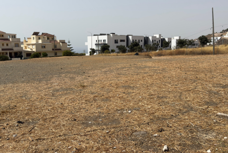 El Ayuntamiento de Benalmádena prepara el inicio de las obras para construir una pista polideportiva en la urbanización Santangelo Norte 