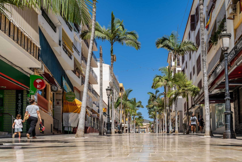 Benalmádena cierra el mes de agosto con los mejores datos de empleo desde 2008