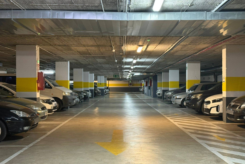 El aparcamiento de Pueblosol culmina su primera etapa con éxito: logra generar ingresos para abonar el alquiler de sus tres plantas 