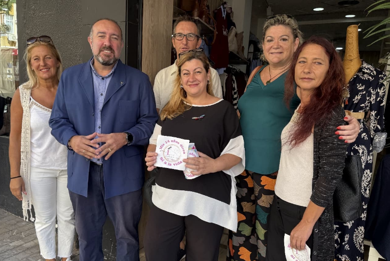 Benalmádena se vuelca para ayudar a Leonor, una vecina de 14 años, que necesita recaudar fondos para acceder a una vacuna que se suministra en Alemania 