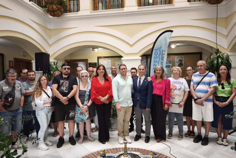 Benalmádena reafirma su compromiso con la salud mental en un emotivo acto institucional celebrado en el Ayuntamiento