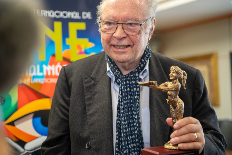 Krzysztof Zanussi, Premio Internacional FICCAB 2025: 'Este galardón me ayuda a mantener la fe en el sentido de la vida'