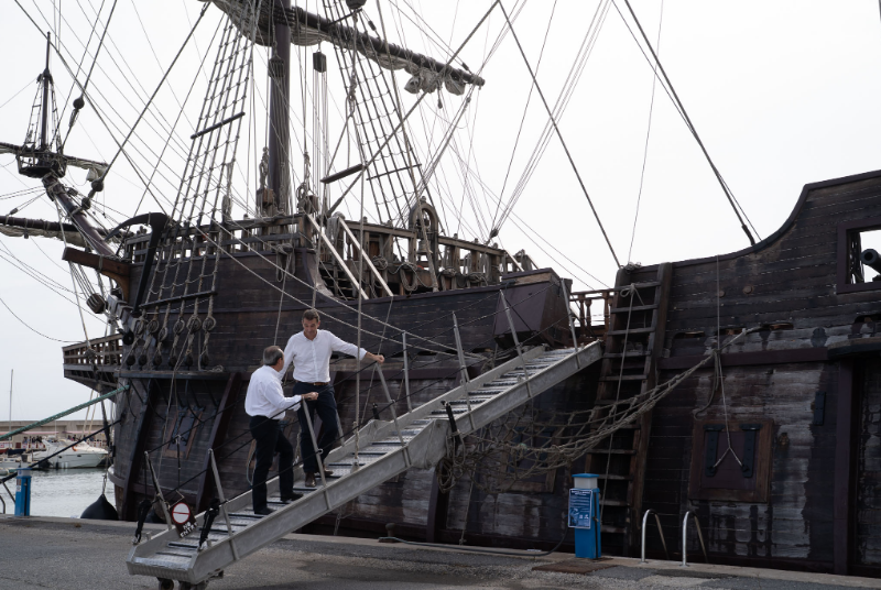 El Galeón Andalucía inaugura su estancia en el Puerto Deportivo de Benalmádena 