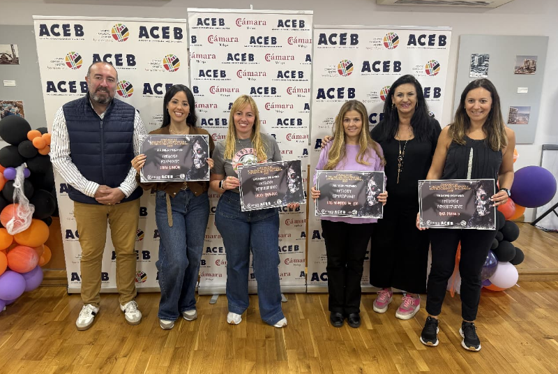 La papelería Los Mundos de Zoe y la tienda Lima Limón ganan el concurso de decoración de Halloween organizado por ACEB