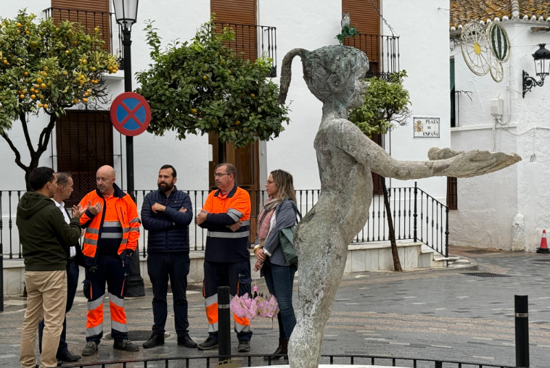  El Ayuntamiento acometerá la restauración de ‘La Niña’ de Benalmádena, de Jaime Pimentel, tras años de deterioro