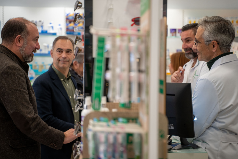 Cerca de 70 comercios de Benalmádena se benefician de las ayudas municipales por las obras en Retamar, Juan Luis Peralta y Gamonal