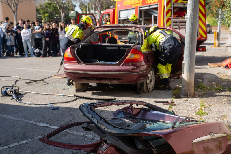 La Policía Local refuerza la concienciación de los jóvenes sobre los riesgos del alcohol al volante