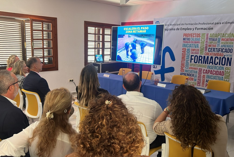 La Casa de la Cultura alberga la entrega de diplomas del programa de empleo y formación ‘Benalmádena Construye’