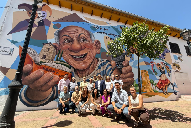 El Ayuntamiento avanza en la creación del mural de Pueblosol para recuperar la historia de Arroyo de la Miel