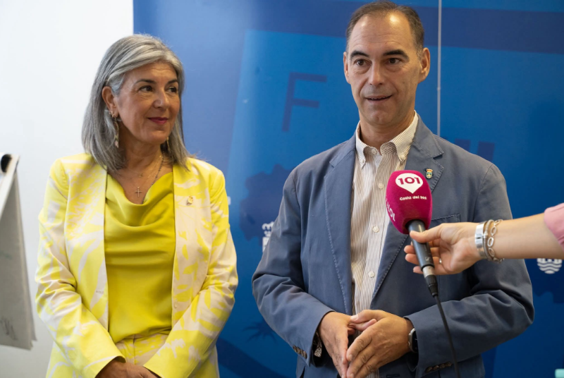 El Ayuntamiento de Benalmádena renueva el Servicio de Ayuda a Domicilio con un contrato de más de 5,2 millones de euros