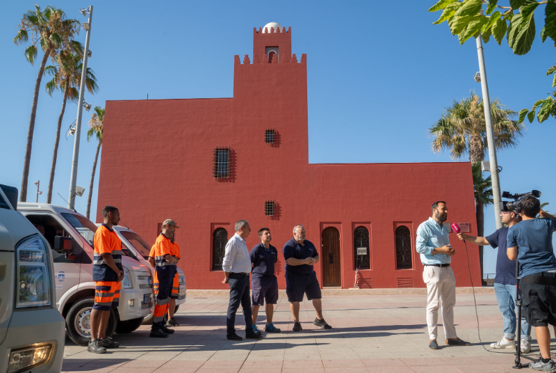 Benalmádena incorpora otras tres hidrolimpiadoras eléctricas para reforzar la limpieza viaria y reducir la contaminación acústica