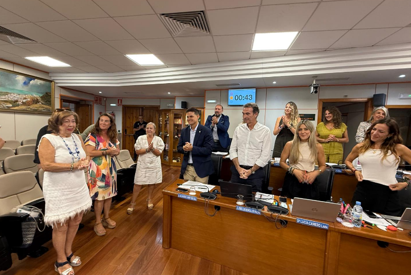 El Pleno de Benalmádena aprueba por unanimidad conceder el título de Hija Adoptiva a Remedios Herrero Moyano