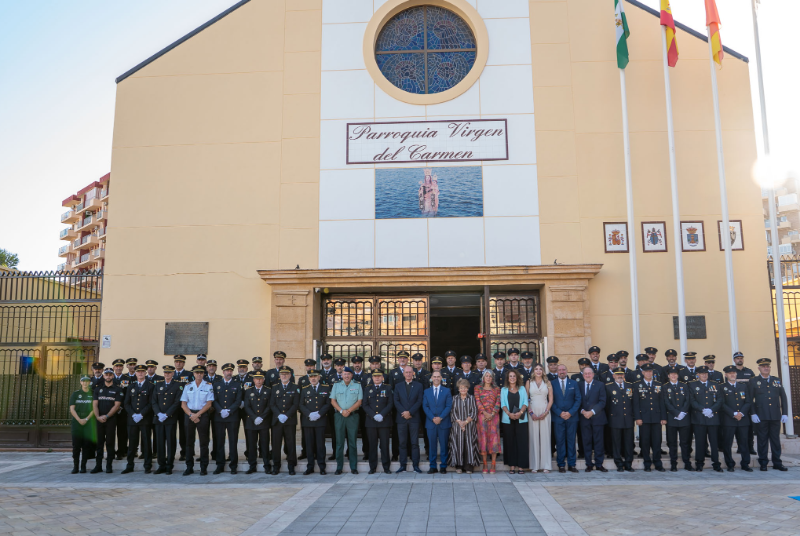 La Policía Local de Benalmádena celebra la festividad de su patrón reconociendo la entrega y vocación de servicio de sus agentes
