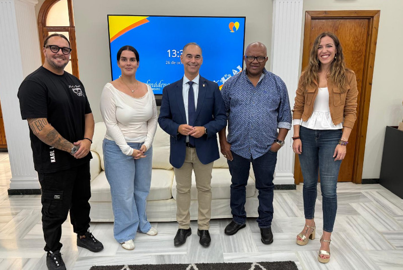El alcalde de Benalmádena mantiene un encuentro con el presidente del Festival Internacional Jazz Plaza de Cuba