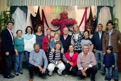 Las Cruces de Mayo engalanan Arroyo de la Miel y Benalmádena Pueblo