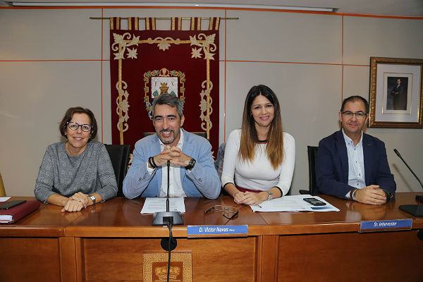 Benalmádena celebra la primera reunión de este curso de la Comisión Municipal de Absentismo Escolar