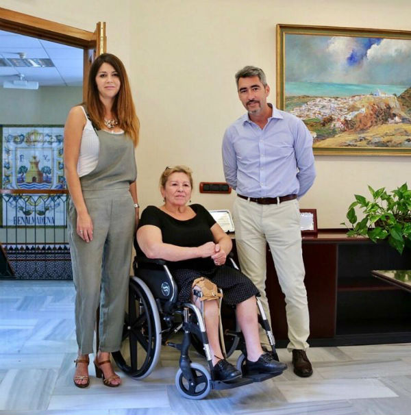 El ayuntamiento firma con Afesol un convenio para regular la vigilancia de espacios públicos de aparcamientos