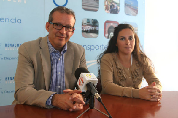 Francisco Salido agradece la colaboración de los vecinos en la 'Caravana Solidaria'