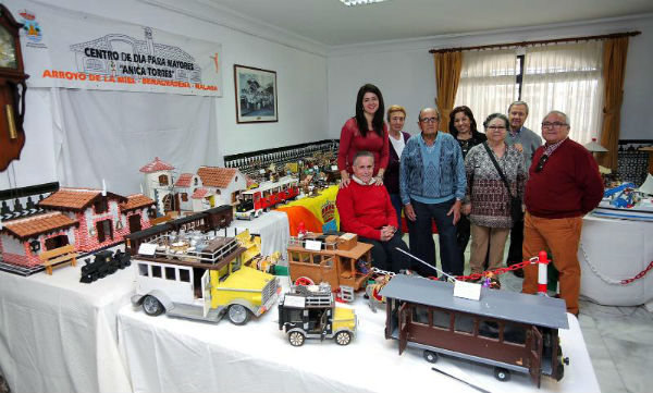 El Centro de Participación Activa para Mayores Anica Torres acoge una exposición sobre modelismo
