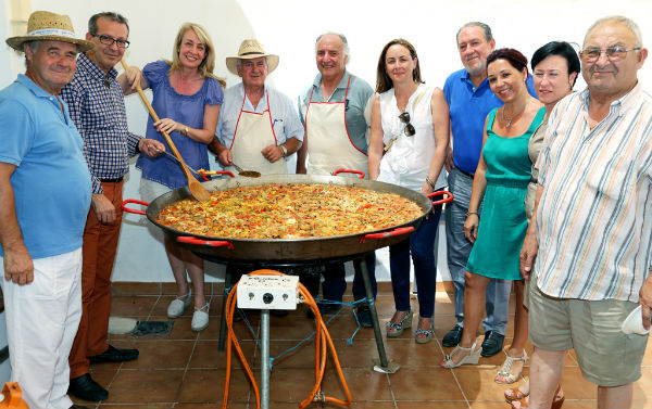 El centro 'Silvestre González' celebra el primer aniversario de su 'Paseo para la Salud'