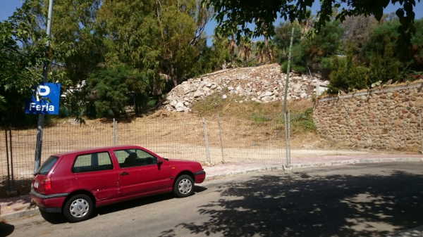 El Ayuntamiento habilita y señaliza por primera vez cuatro zonas de aparcamiento con motivo de la Feria de Benalmádena Pueblo