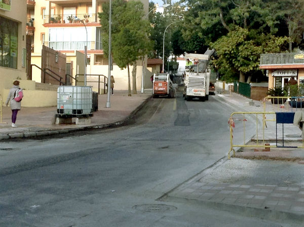 Vías y Obras pone en marcha los trabajos de asfaltado en la avenida de Bonanza