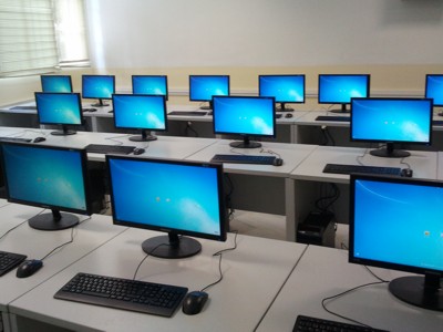 Nuevo equipamiento para las aulas de informática
