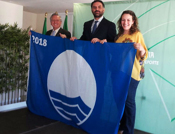 Benalmádena renueva sus tres Banderas Azules