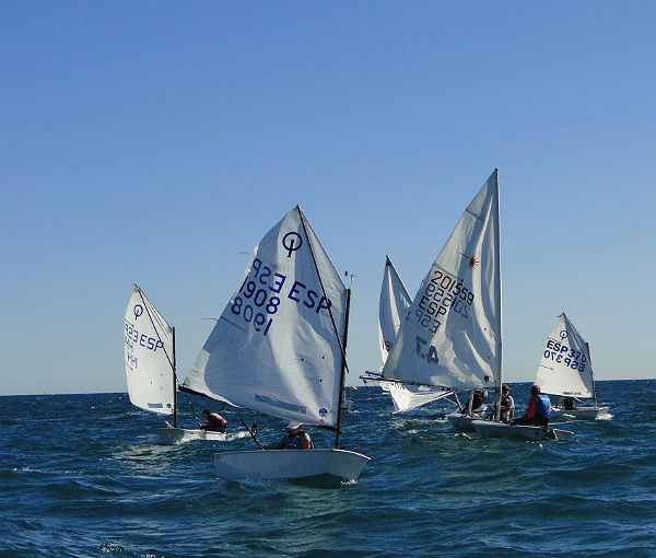 Antonio Villalón, del CNM Benalmádena, gana el Campeonato Provincial de Vela en Categoría Optimist Sub-16