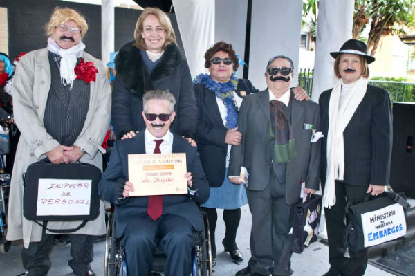 Más de un centenar de mayores celebran por todo lo alto su gran fiesta de carnaval