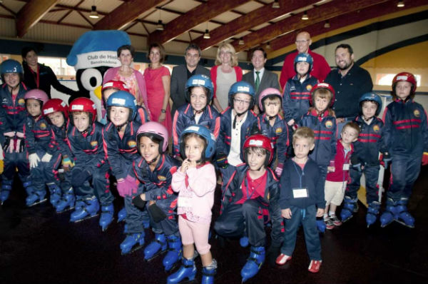 Un millar de alumnos de la provincia disfrutarán del programa escolar de Patinaje Sobre Hielo en Benalmádena