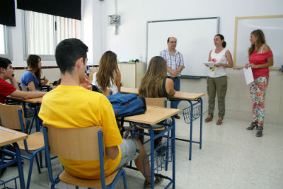 Cerca de un centenar de alumnos del instituto 'Cerro del Viento' participan en el curso de Soporte Vital Básico